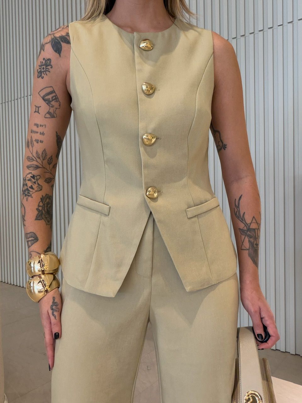 CONJUNTO TAMARA COLETE CALÇA CREME