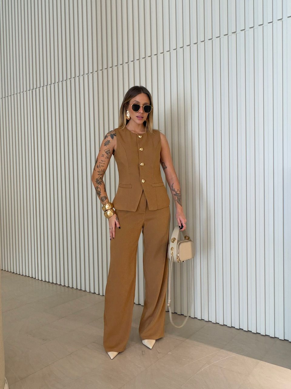 CONJUNTO TAMARA COLETE CALÇA NUDE - 0075020049 - CAROLLA FERRARO