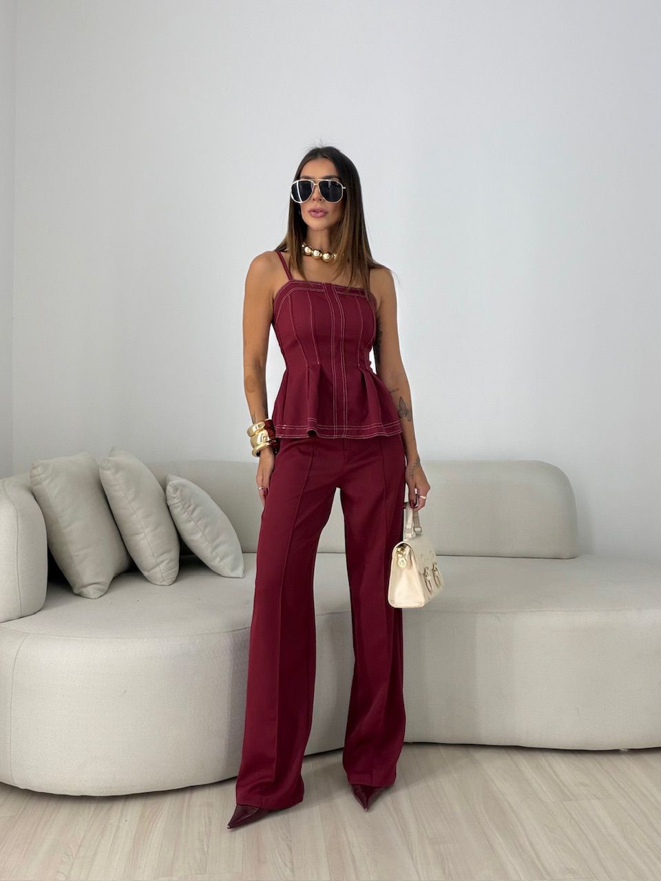 CONJUNTO VALÉRIA BLUSA CALÇA VINHO - 0078260168 - CAROLLA FERRARO
