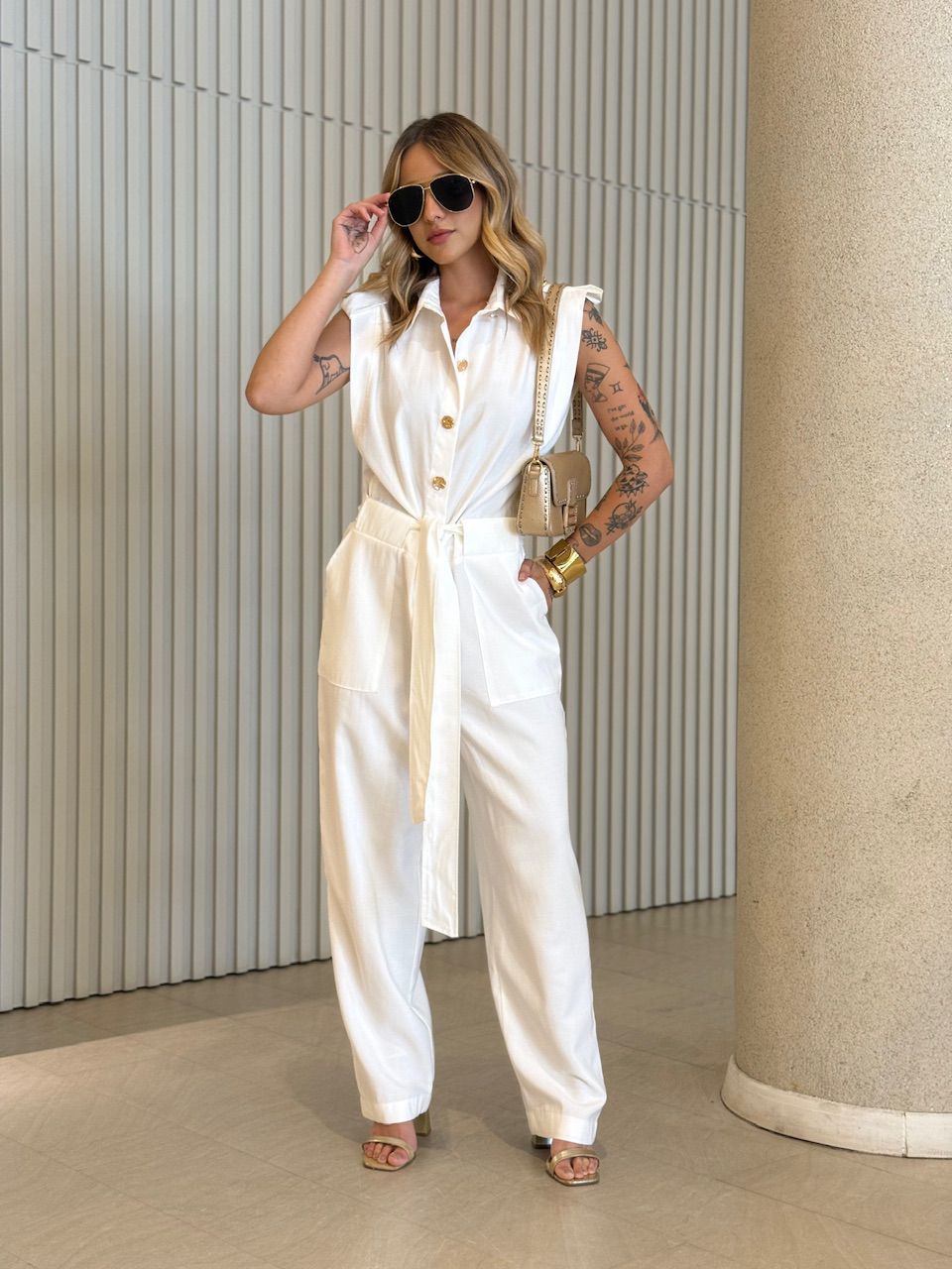 MACACÃO PRISCILA FAIXA OFF