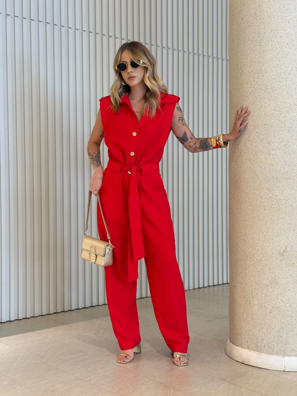 MACACÃO PRISCILA FAIXA VERMELHO