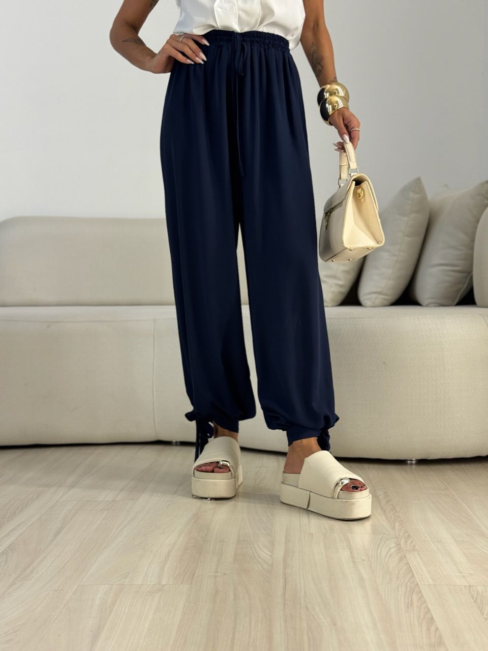 CALÇA CARLA ALADIM MARINHO - 0072580055 - CAROLLA FERRARO