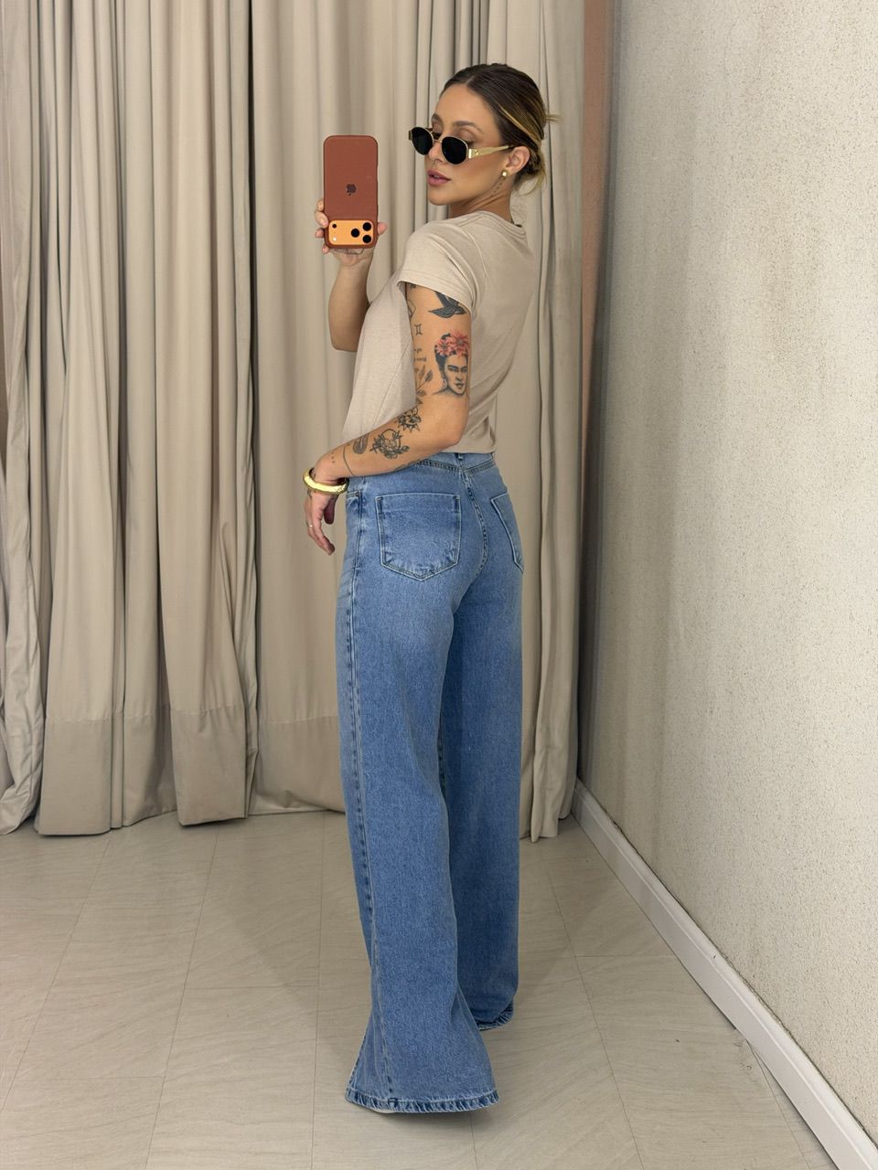 T-SHIRT LAILA BABY LOOK AREIA