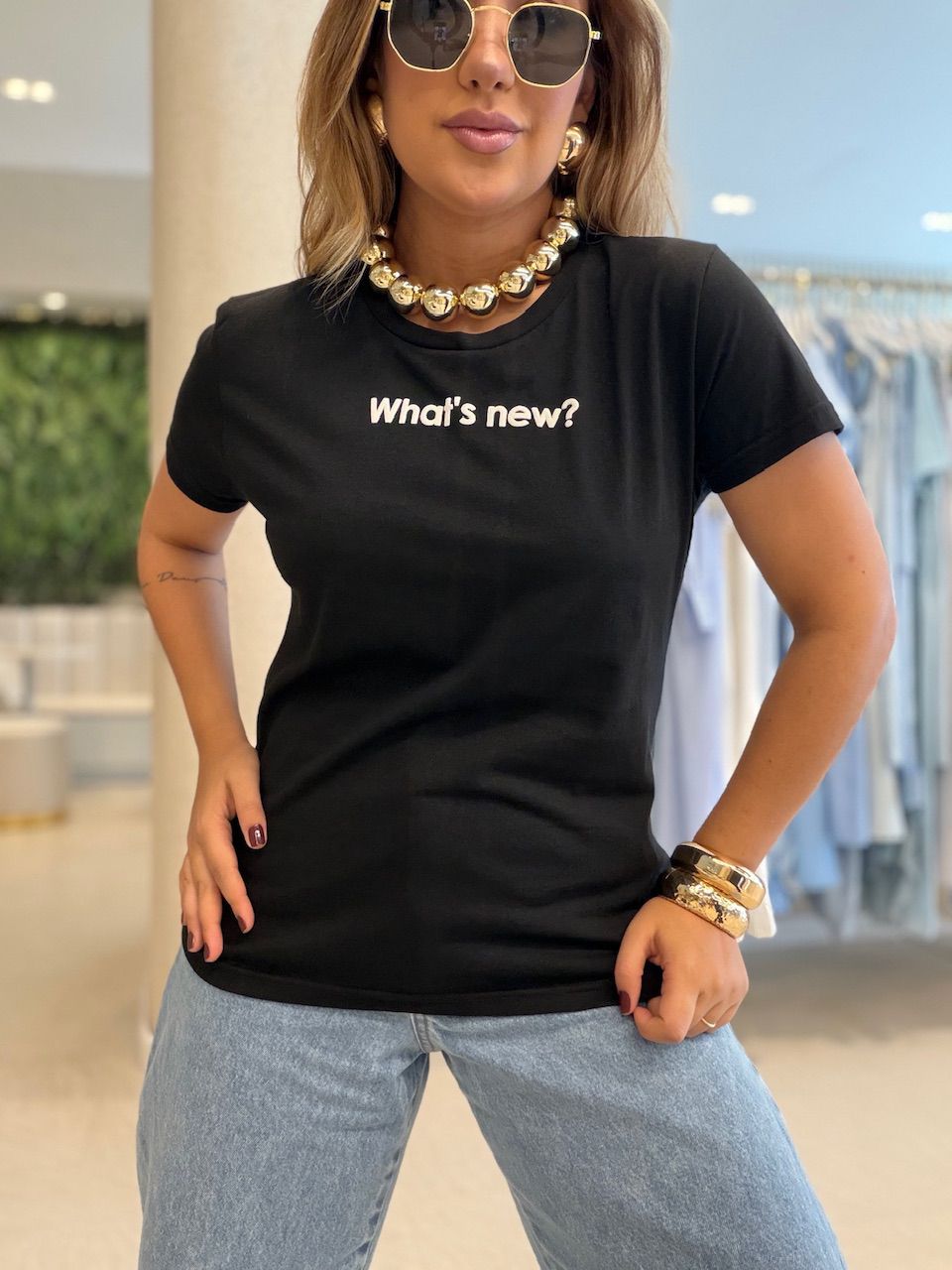 T-SHIRT LAILA BABY LOOK PRETA