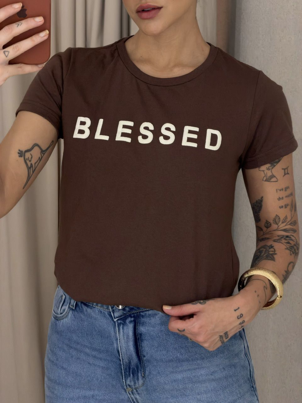 T-SHIRT LILIANE BABY LOOK MARROM