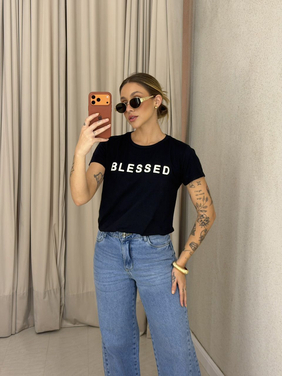 T-SHIRT LILIANE BABY LOOK PRETA