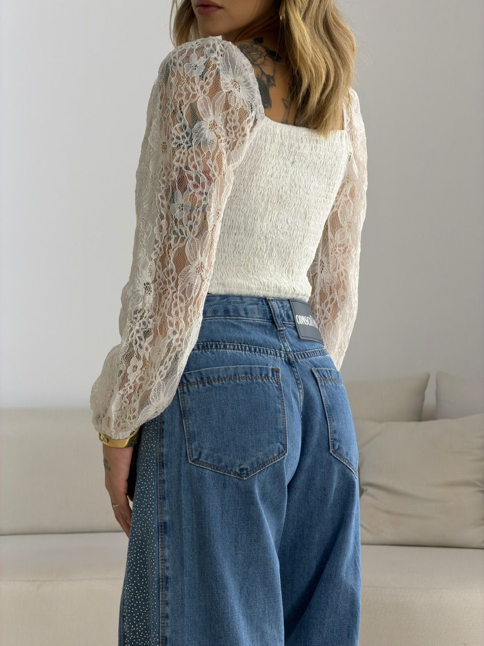 CROPPED KATE RENDA OFF