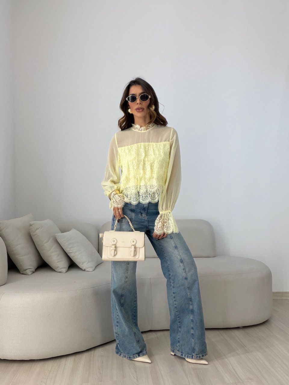 BATA ANA CECILIA RENDA YELLOW BUTTER