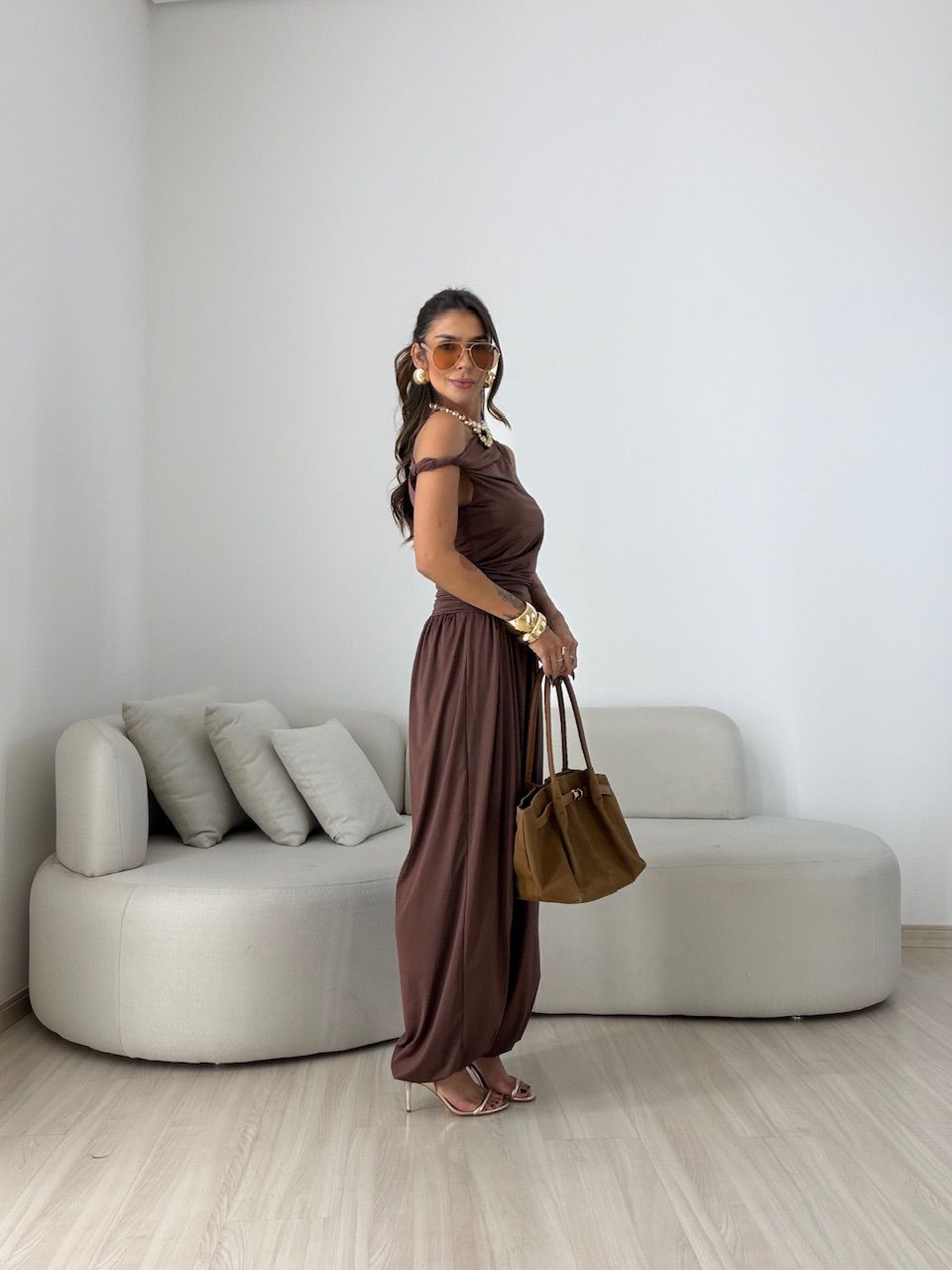 CALÇA DIANA DRAPEADA MARROM