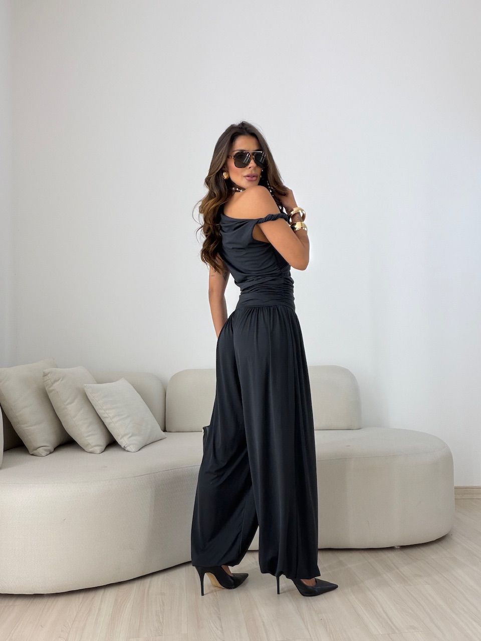 CALÇA DIANA DRAPEADA PRETA