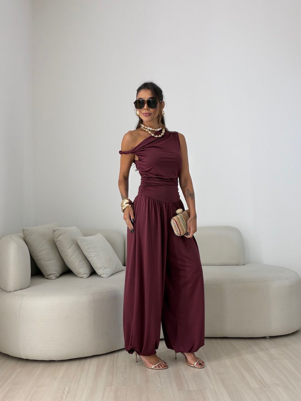 CALÇA DIANA DRAPEADA VINHO
