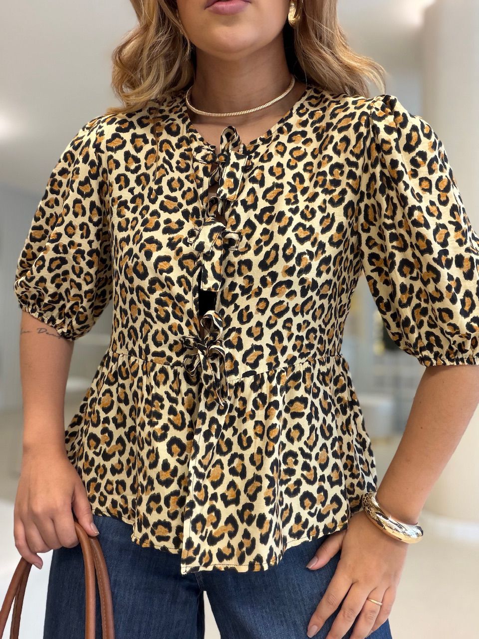BATA ARIANE ANIMAL PRINT AMARELA - 0077500112 - CAROLLA FERRARO