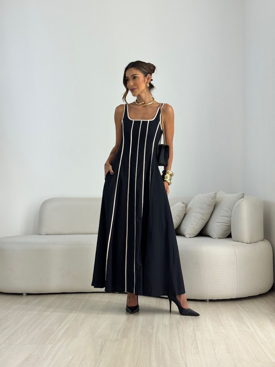 VESTIDO IVANA VIÉS PRETO