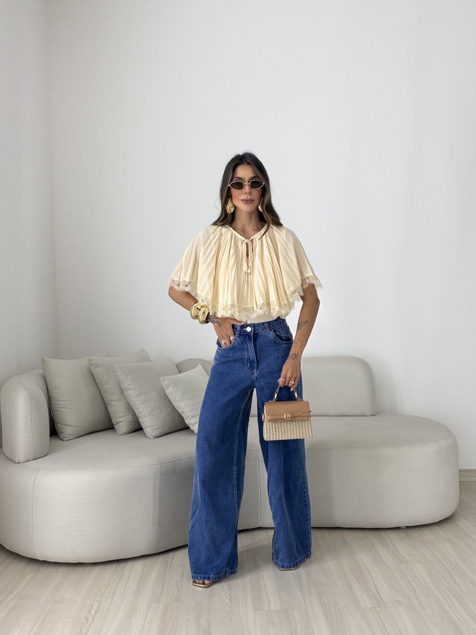 BLUSA BETINA PLISSADA CREME