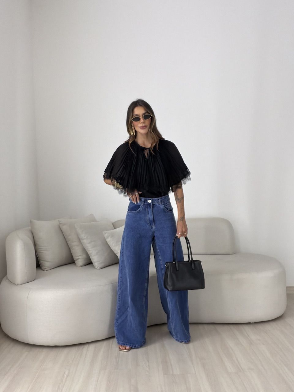 BLUSA BETINA PLISSADA PRETA
