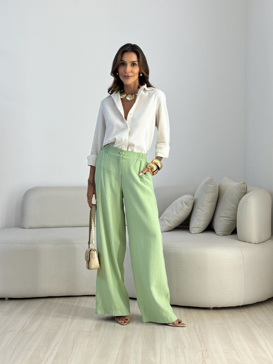 CALÇA REBECA PANTALONA VERDE.