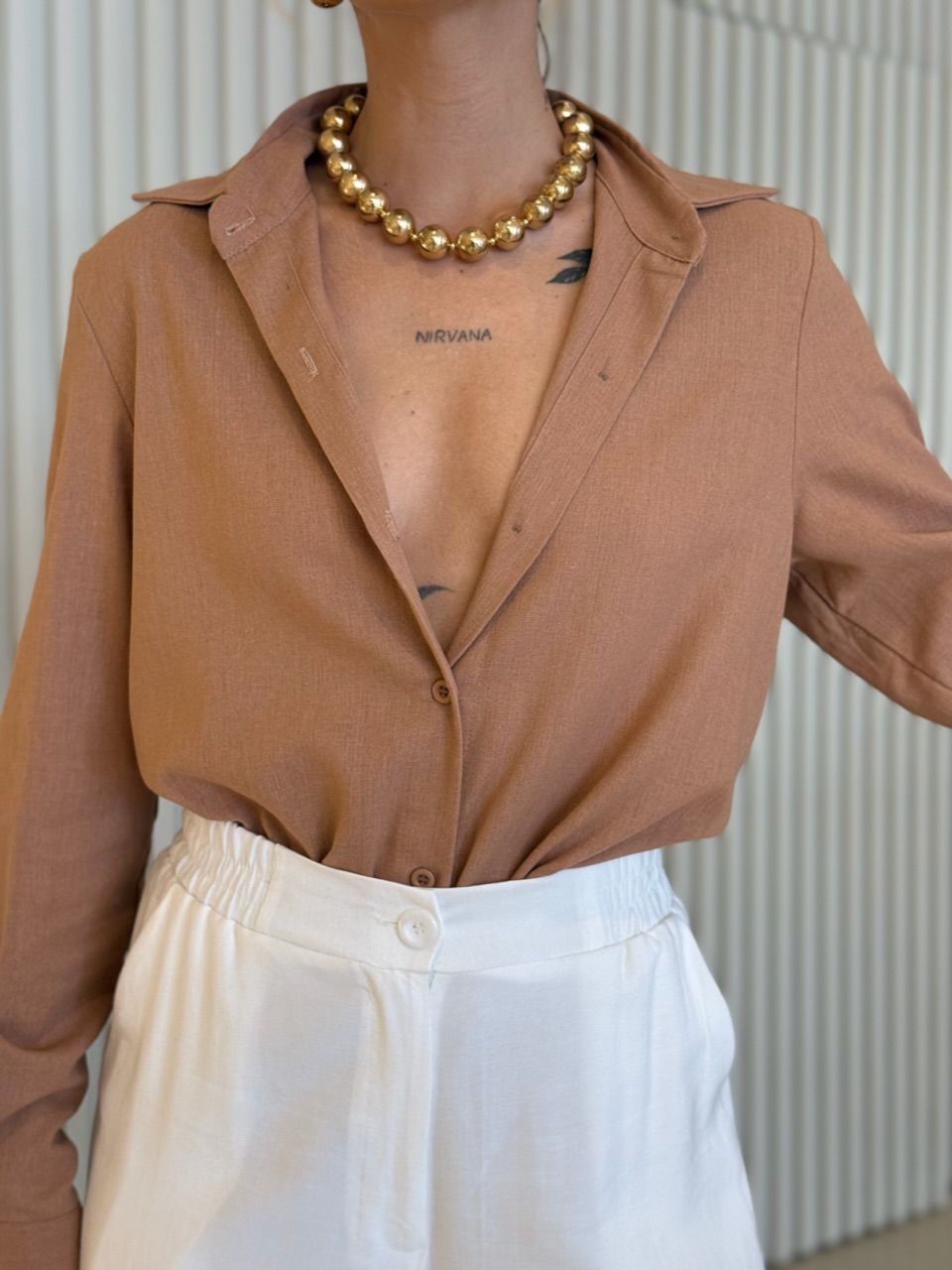 CAMISA DAFNE LINHO CAPUCCINO 