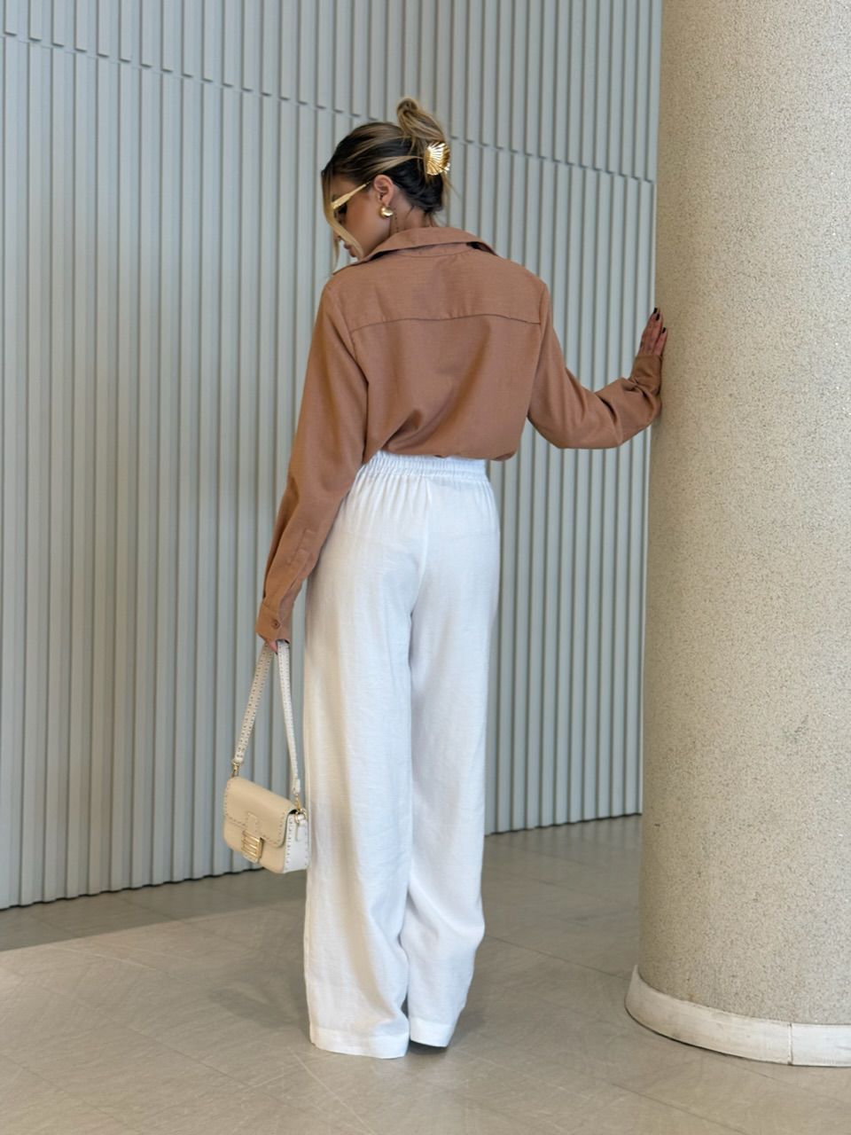 CAMISA DAFNE LINHO CAPUCCINO 