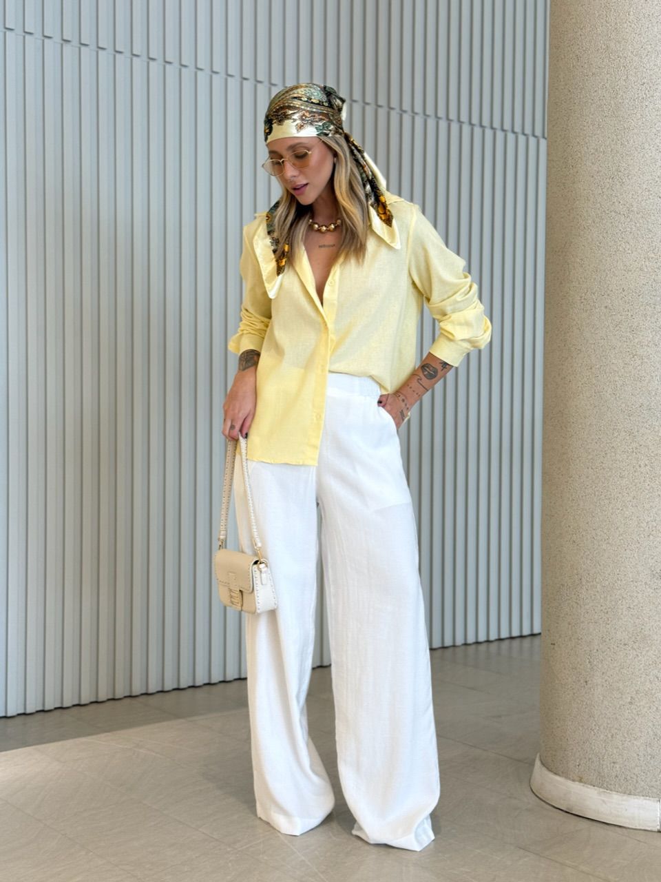 CAMISA DAFNE LINHO YELLOW BUTTER