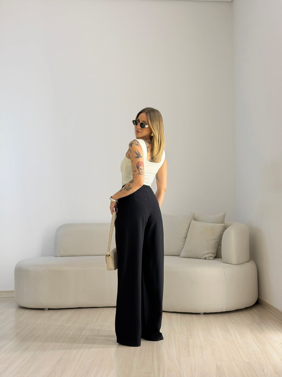 CALÇA PAOLA RETA PRETA