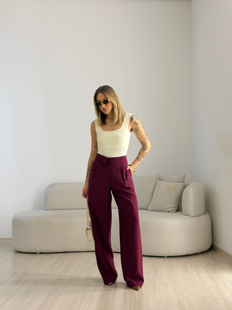 CALÇA PAOLA RETA VINHO