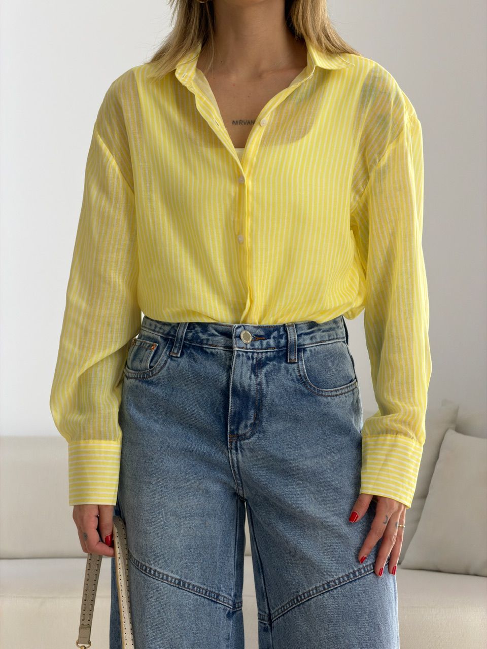 CAMISA KEILA LISTRAS AMARELA - 0076390112 - CAROLLA FERRARO