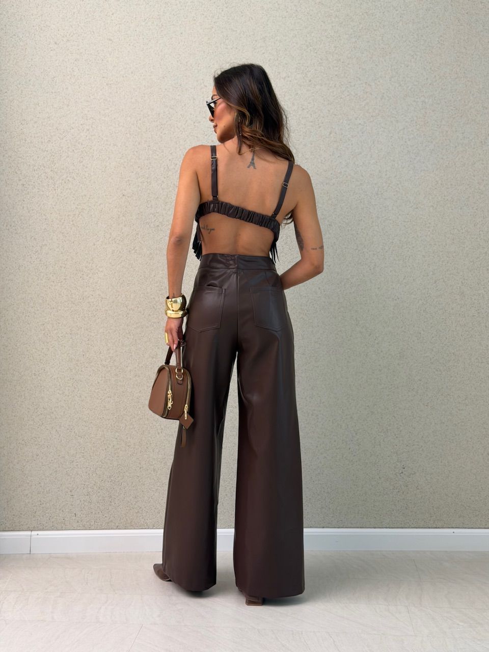 CONJUNTO PETÚNIA COURO FAKE CAFÉ