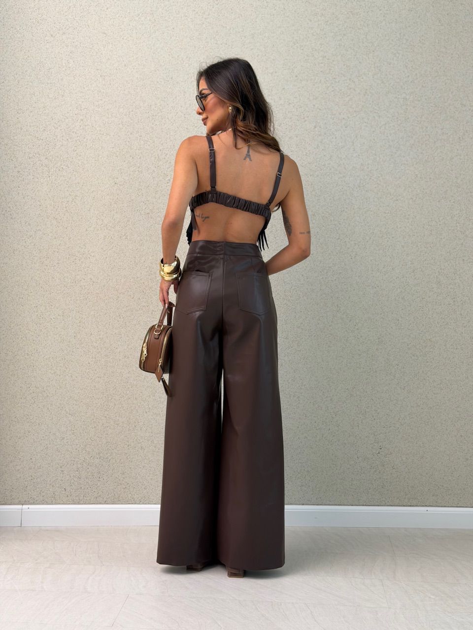 CONJUNTO PETÚNIA COURO FAKE CAFÉ