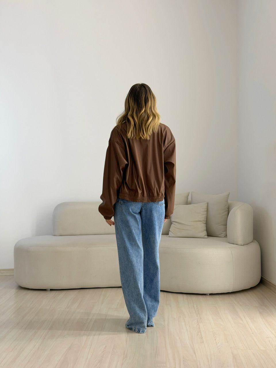 JAQUETA MARIANE COURO FAKE MARROM