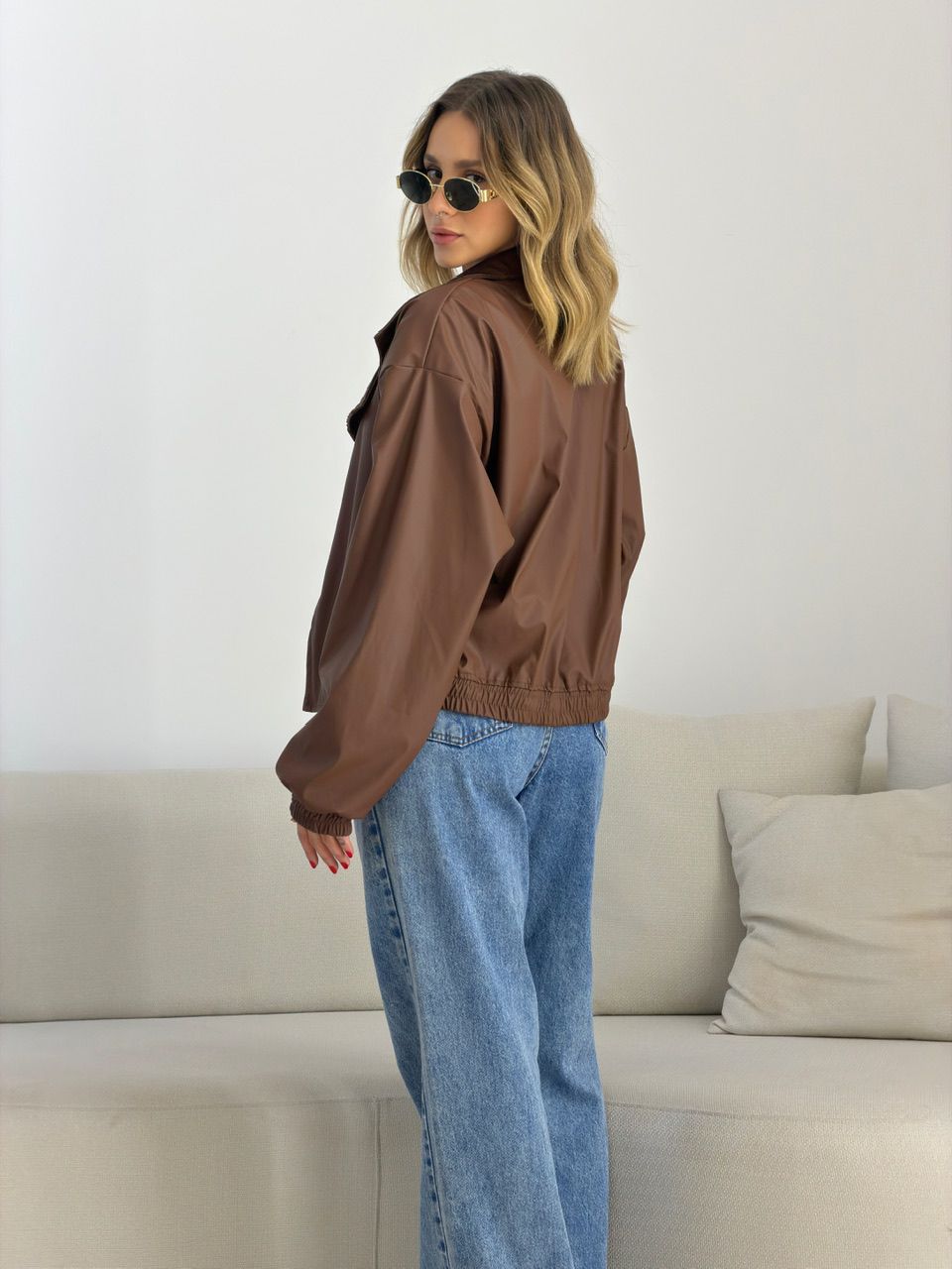 JAQUETA MARIANE COURO FAKE MARROM