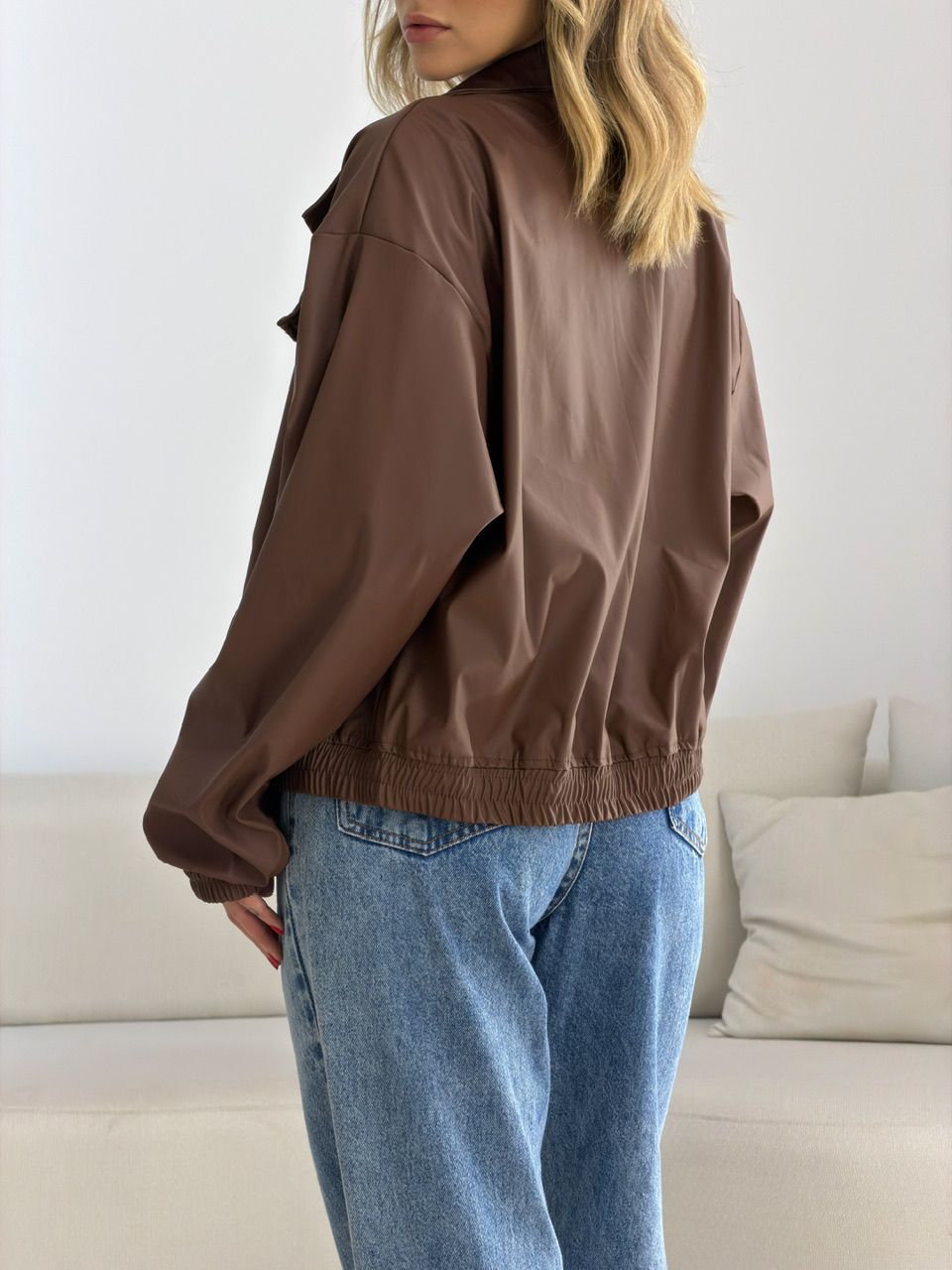 JAQUETA MARIANE COURO FAKE MARROM