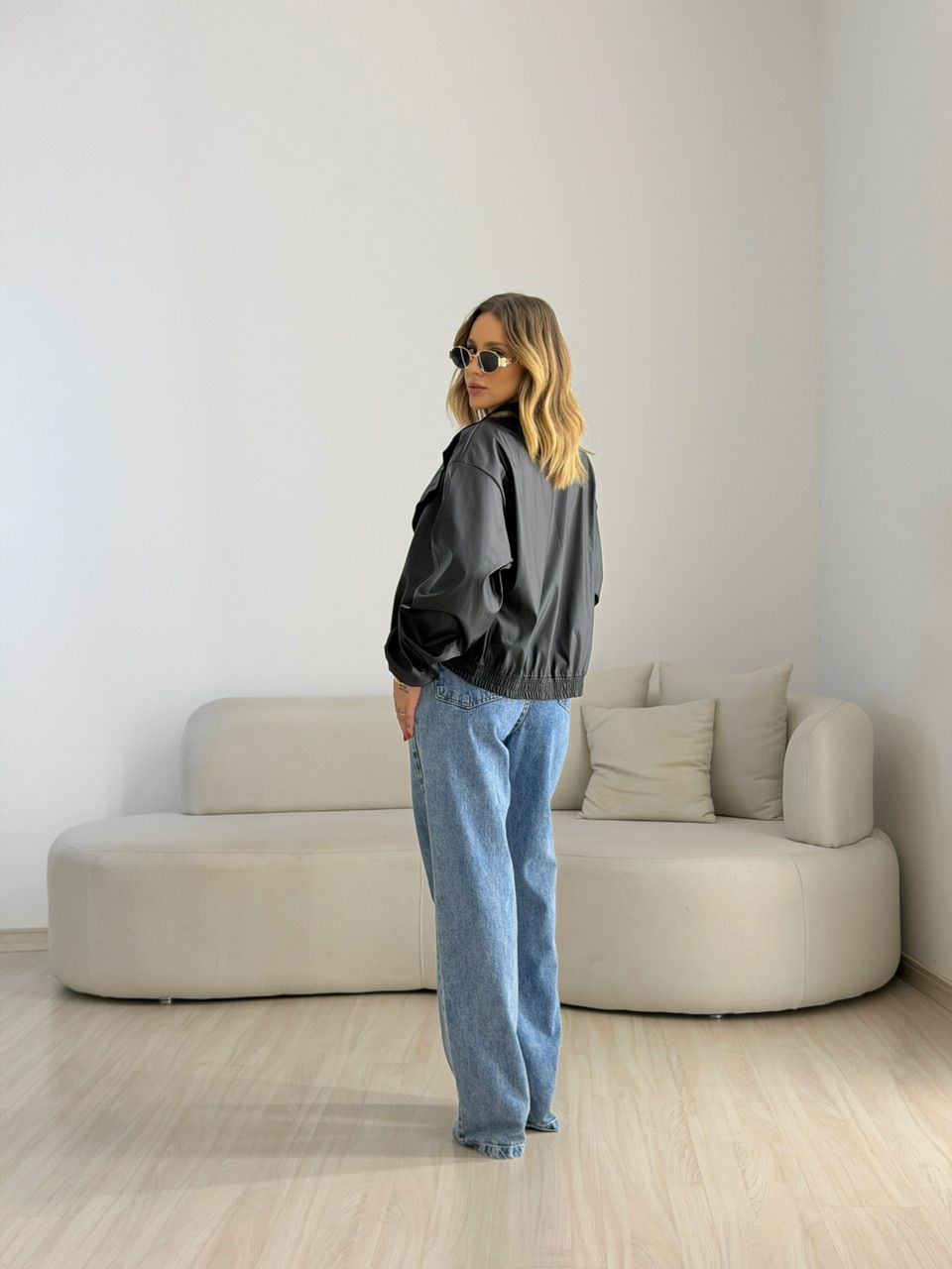 JAQUETA MARIANE COURO FAKE PRETA