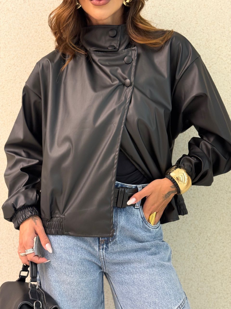 JAQUETA MARIANE COURO FAKE PRETA