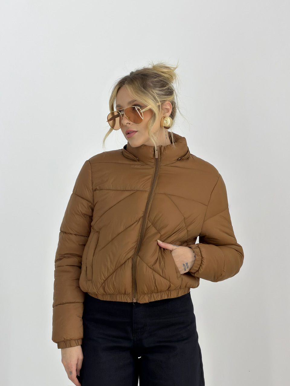 PUFFER RAISSA PELINHOS CARAMELO
