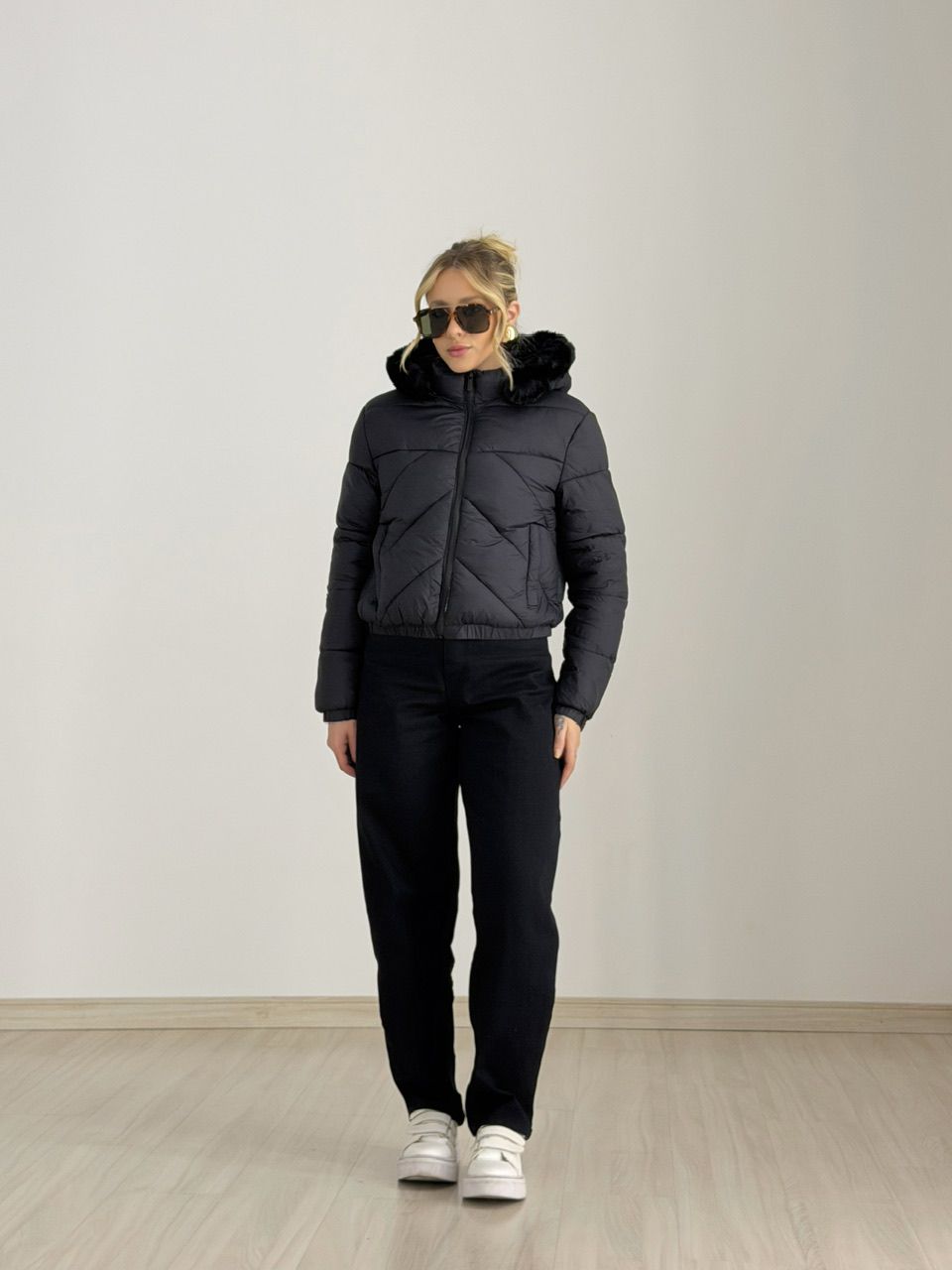 PUFFER RAISSA PELINHOS PRETA