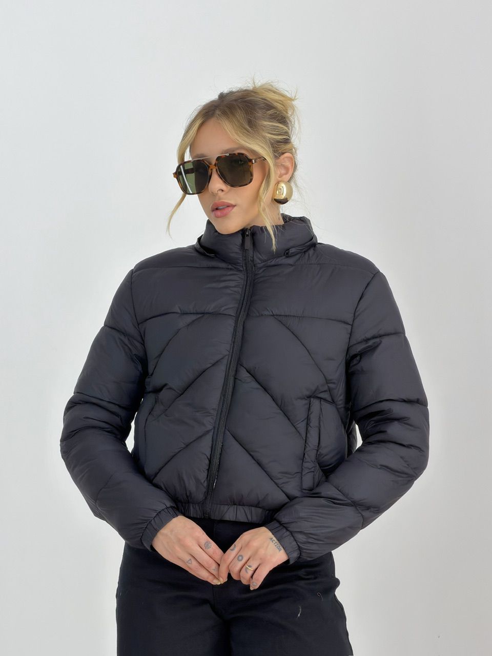 PUFFER RAISSA PELINHOS PRETA