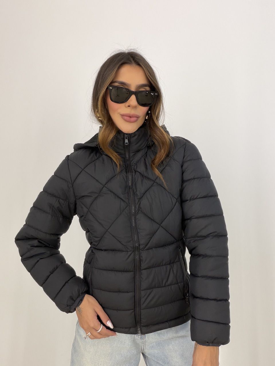 PUFFER ANGELA FORRADA PRETA