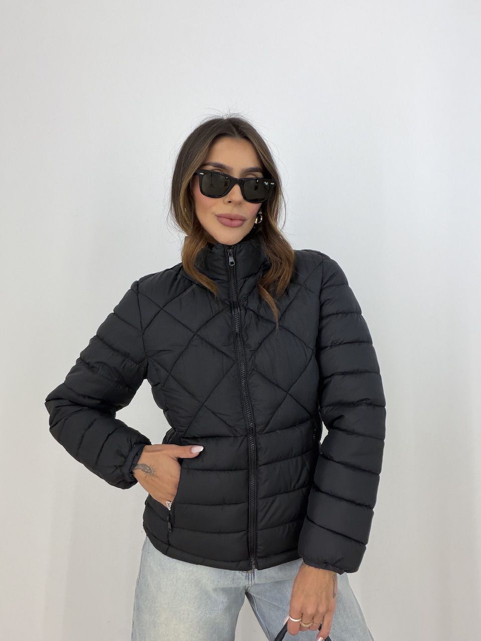 PUFFER ANGELA FORRADA PRETA