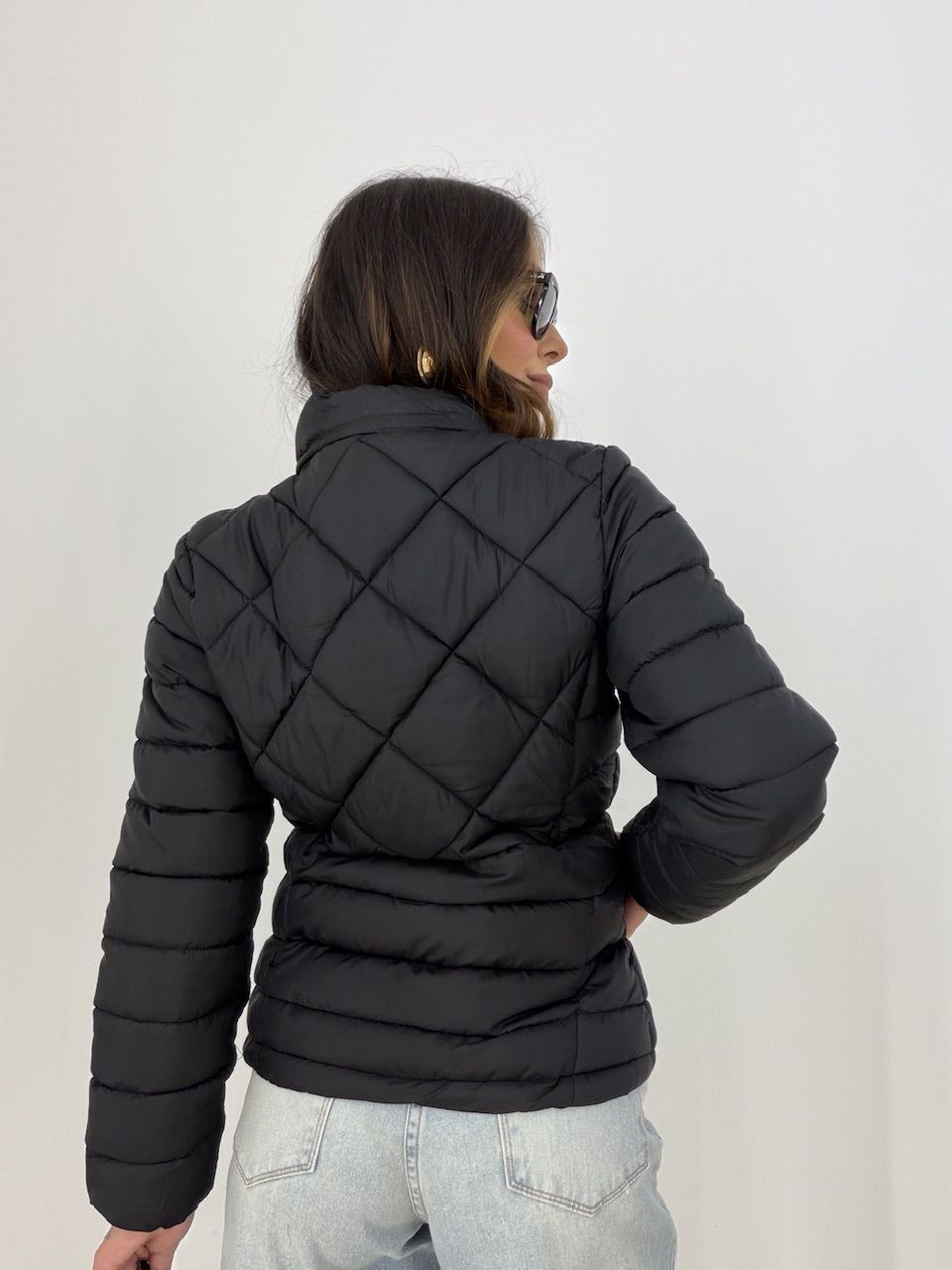 PUFFER ANGELA FORRADA PRETA