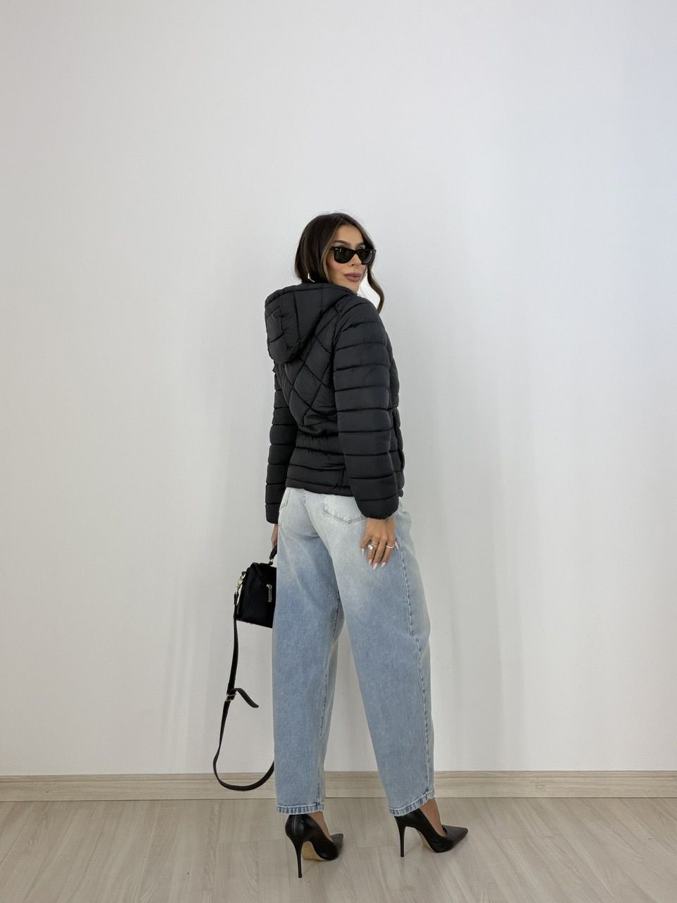 PUFFER ANGELA FORRADA PRETA
