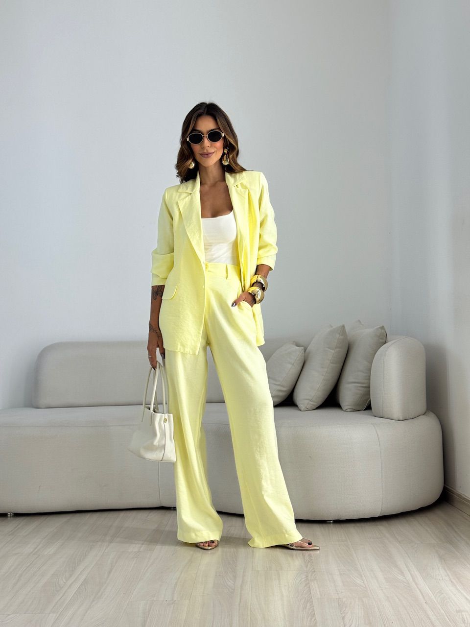 CONJUNTO SIMONE BLAZER CALÇA YELLOW BUTTER - 00723... - CAROLLA FERRARO