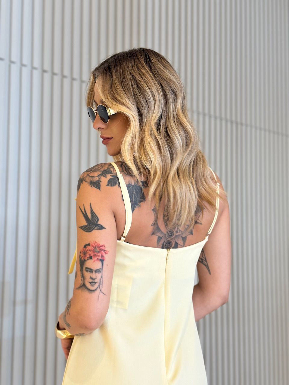 VESTIDO PATRICIA CURTO LACINHO YELLOW BUTTER