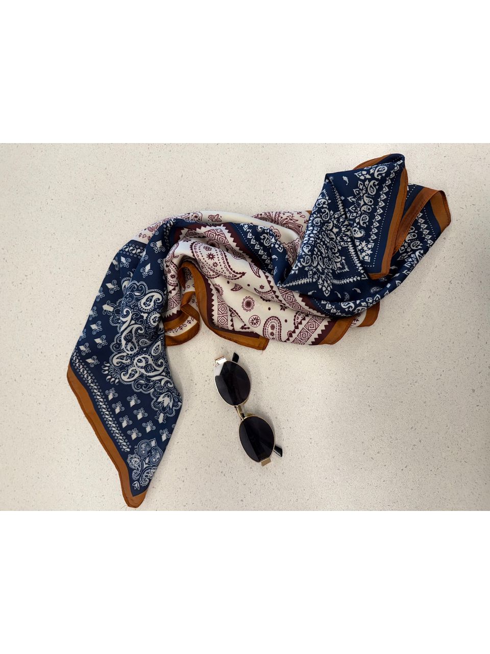 LENÇO CINTIA CARAMELO - 0072970095 - CAROLLA FERRARO