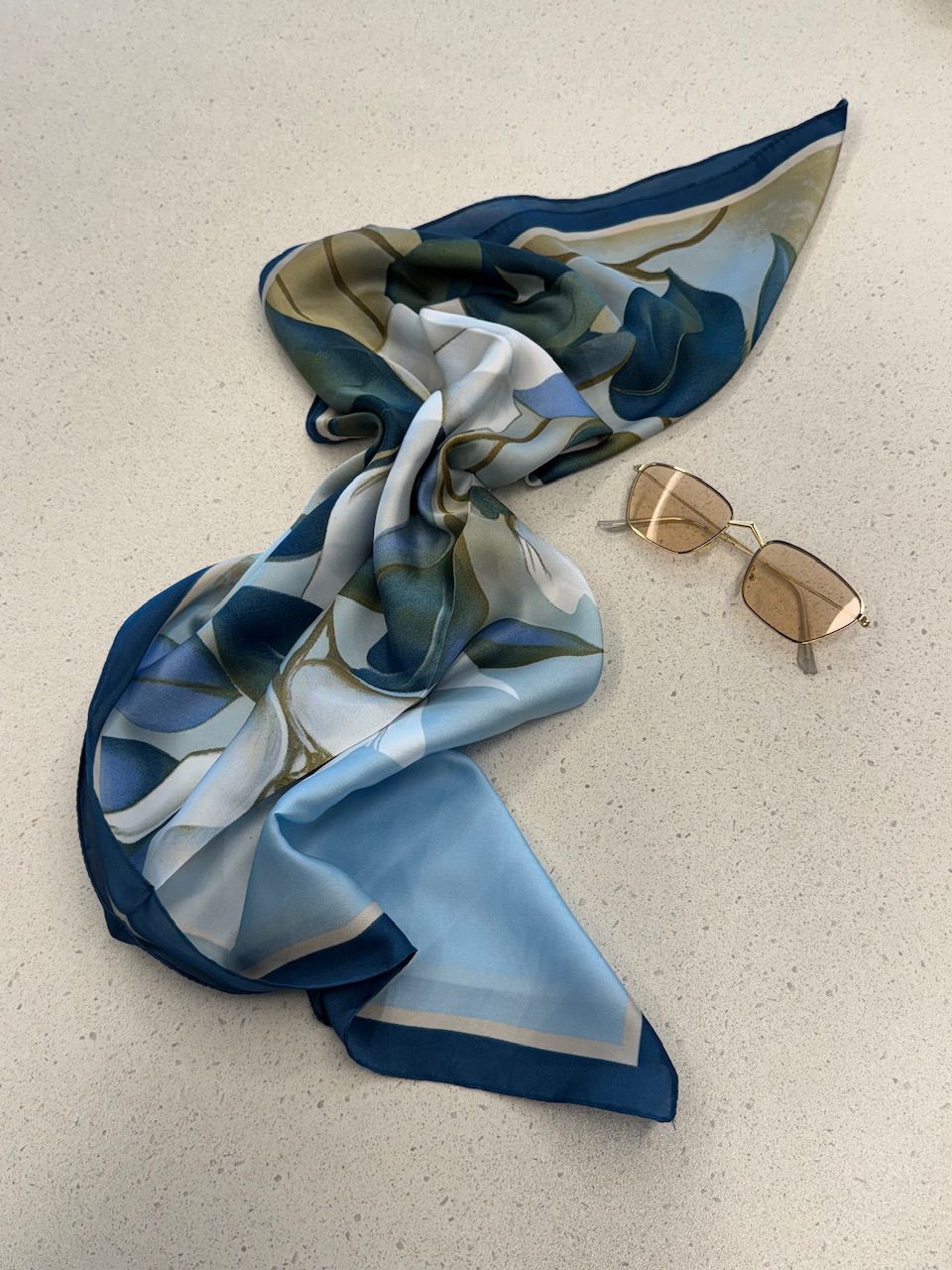 LENÇO FATIMA AZUL - 0072980109 - CAROLLA FERRARO