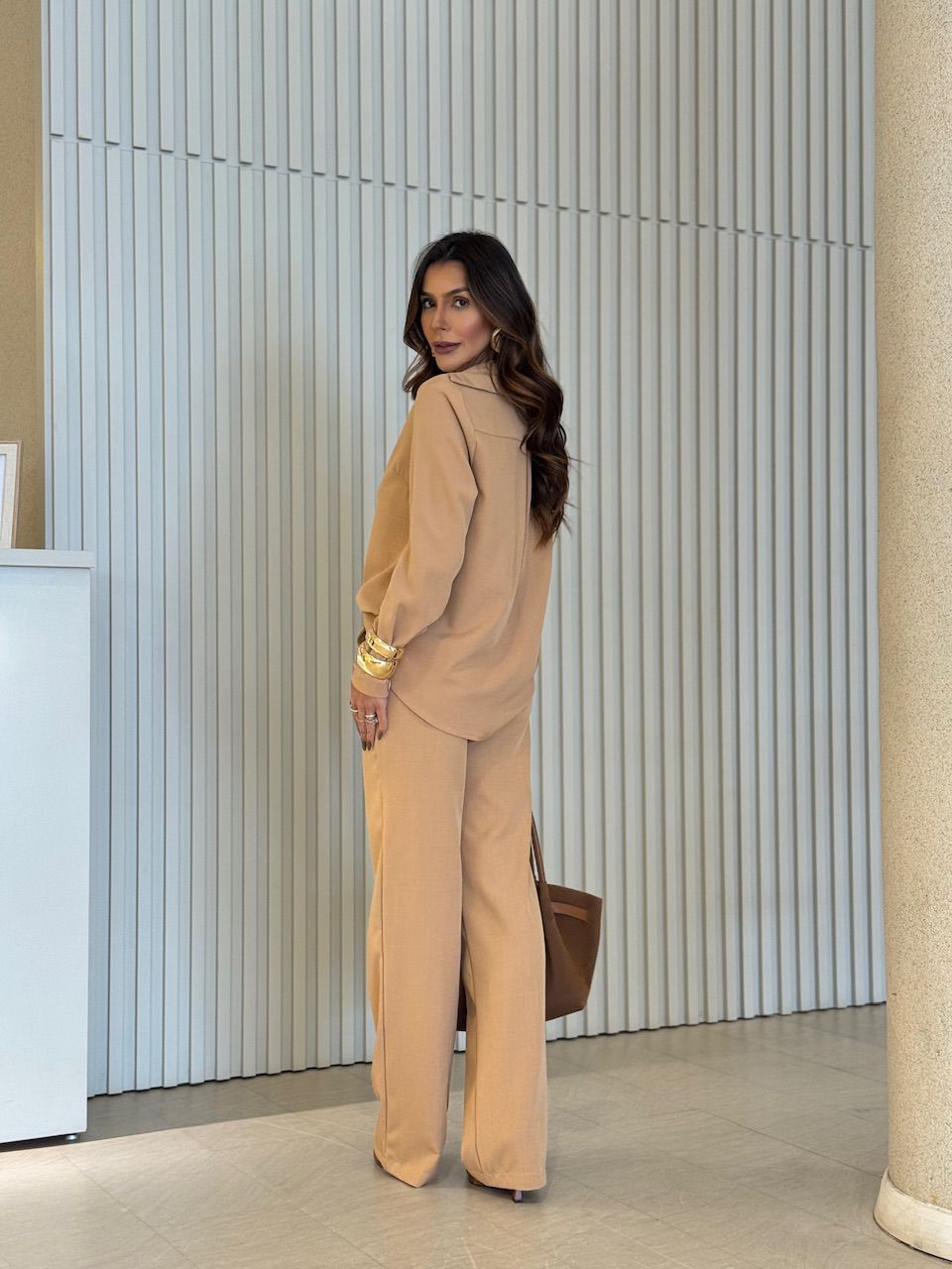 CONJUNTO ISIS CAMISA CALÇA NUDE