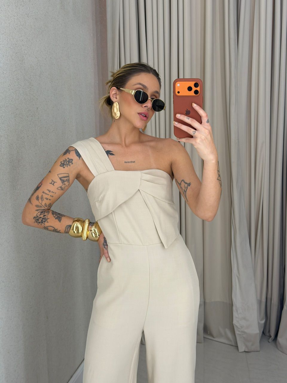 MACACÃO MELISSA NULA MANGA AREIA