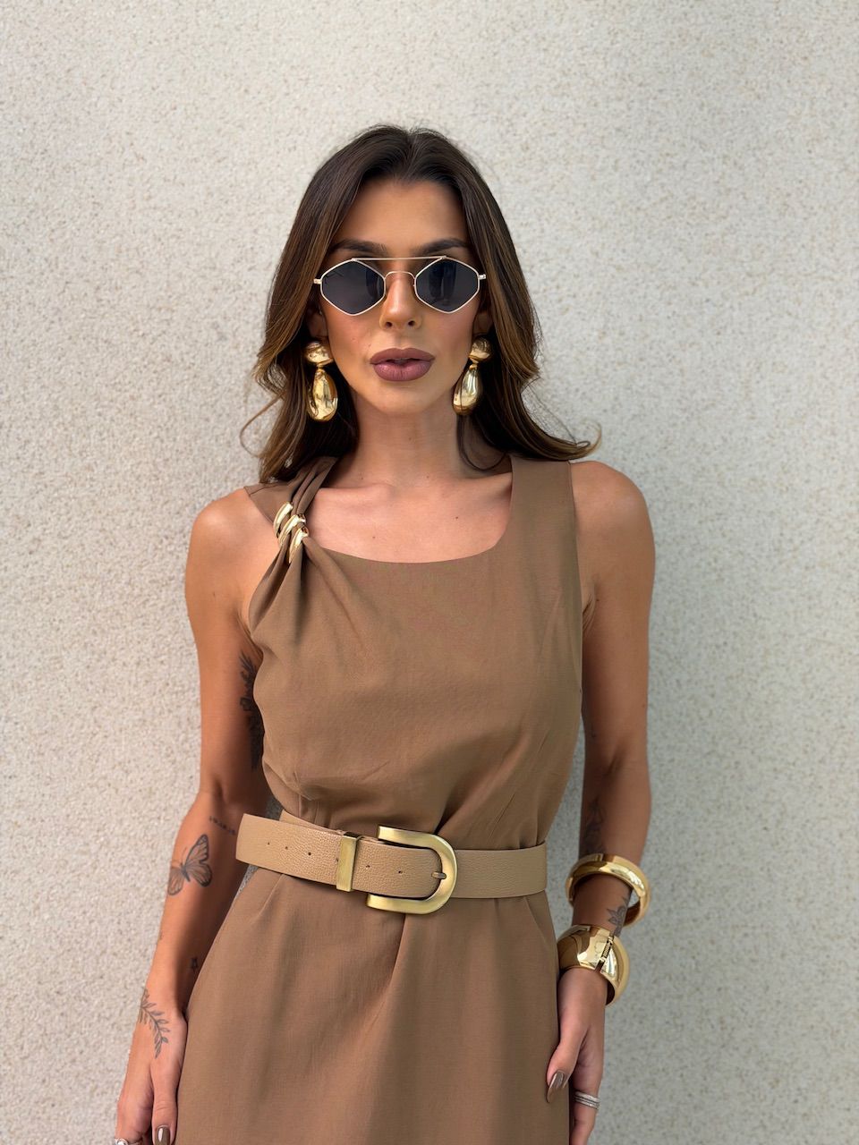 VESTIDO ANANDA CURTO CAQUI