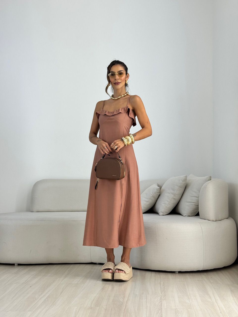 VESTIDO MIRIAN LONGUETE CAPUCCINO 