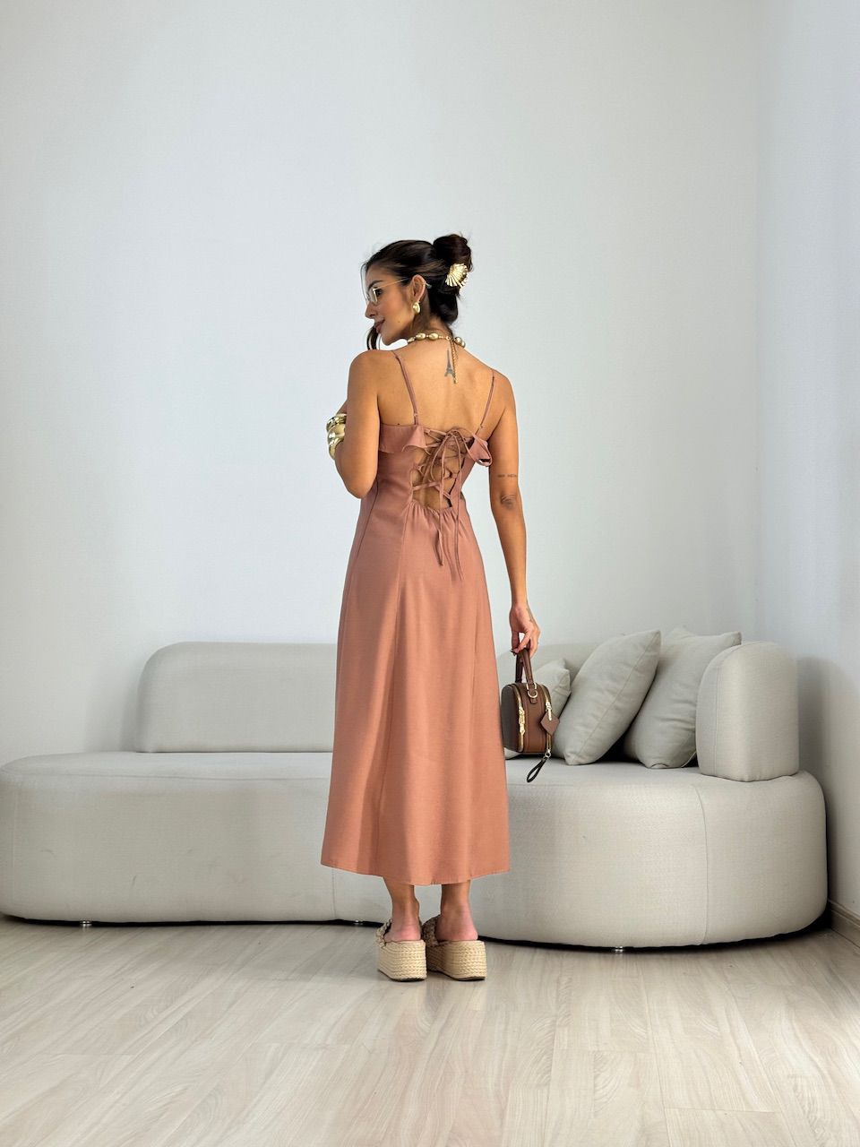 VESTIDO MIRIAN LONGUETE CAPUCCINO 
