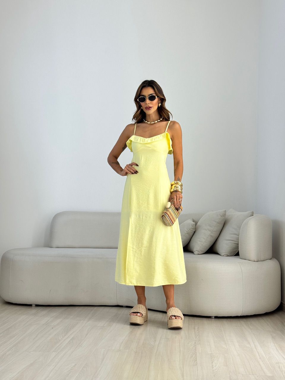 VESTIDO MIRIAN LONGUETE YELLOW BUTTER